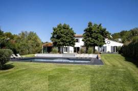 Detached Villa with Pool and Guest Accommodation Detached Villa with Pool and Guest Accommodation