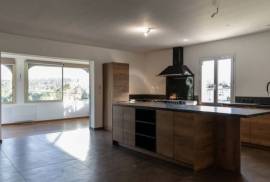 Detached Villa with Pool, Jacuzzi and Sauna Detached Villa with Pool, Jacuzzi and Sauna