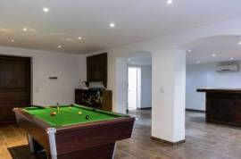 Detached Villa with Pool, Jacuzzi and Sauna Detached Villa with Pool, Jacuzzi and Sauna