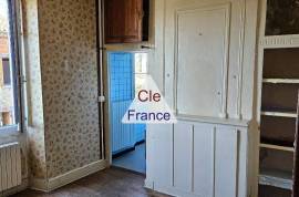 Town House in Rural Village with Counrtyard Town House in Rural Village with Counrtyard