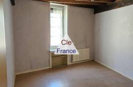 Town House in Rural Village with Counrtyard Town House in Rural Village with Counrtyard