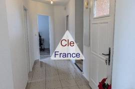 Beautiful Villa with Swimming Pool Beautiful Villa with Swimming Pool