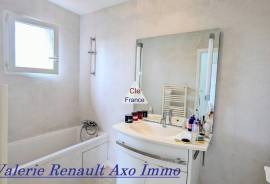 Beautiful Villa with Swimming Pool Beautiful Villa with Swimming Pool