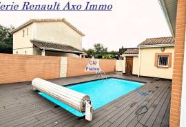 Beautiful Villa with Swimming Pool Beautiful Villa with Swimming Pool