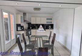 Beautiful Villa with Swimming Pool Beautiful Villa with Swimming Pool