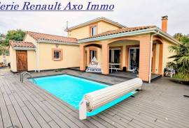 Beautiful Villa with Swimming Pool