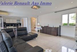 Beautiful Villa with Swimming Pool Beautiful Villa with Swimming Pool