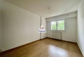 Duplex Apartment with Lovely View from Balcony