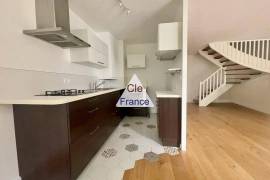 Duplex Apartment with Lovely View from Balcony