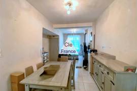 Town House with Neat Garden Town House with Neat Garden