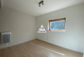 Town House with Neat Garden Town House with Neat Garden