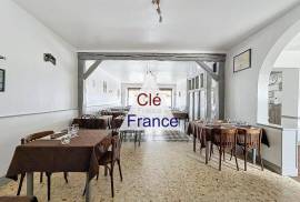 Bar Restaurant With Good Accommodation Bar Restaurant With Good Accommodation