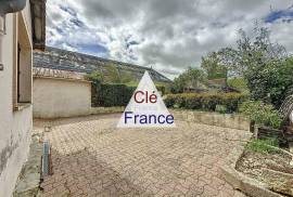 Bar Restaurant With Good Accommodation Bar Restaurant With Good Accommodation