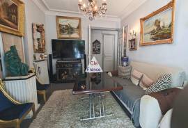 Trois Pieces - 61 Ma