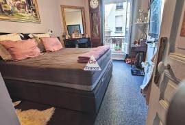 Trois Pieces - 61 Ma