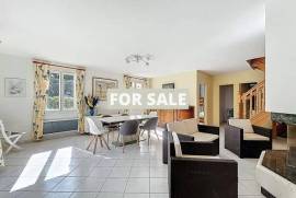 Detached House with Garden, 50m From the Beach Detached House with Garden, 50m From the Beach