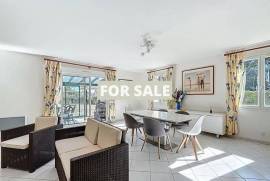 Detached House with Garden, 50m From the Beach Detached House with Garden, 50m From the Beach