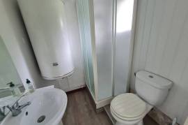 Charming Renovated Country Cottage with Outbuilding