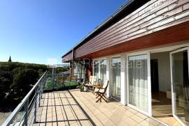 Apartment for rent in Riga, 178.10m2