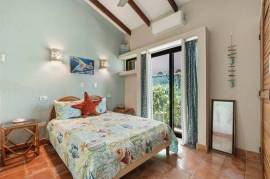 Casa El Coco: Modern Beach Retreat Steps from the Sand in Palm Beach Estates Casa El Coco: Modern Beach Retreat Steps from the Sand in Palm Beach Estates