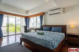 Townhouse in Rama 9 - 3 Bedrooms + 1 Working Room for Sale in Rama 9 Area of Bangkok