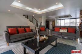 Townhouse in Rama 9 - 3 Bedrooms + 1 Working Room for Sale in Rama 9 Area of Bangkok