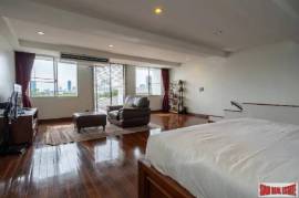 Townhouse in Rama 9 - 3 Bedrooms + 1 Working Room for Sale in Rama 9 Area of Bangkok