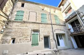 7 room, 230m2 Townhouse for sale in Roujan - 259 000 € *