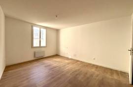 7 room, 230m2 Townhouse for sale in Roujan - 259 000 € * 7 room, 230m2 Townhouse for sale in Roujan - 259 000 € *