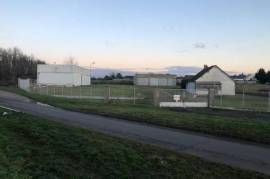 Très beau terrain constructible, rare, usage industriel et commercial