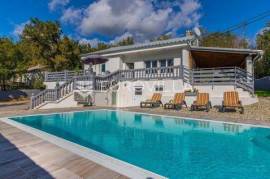 Crikvenica, Grižane, renovated holiday house with a swimming pool.