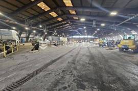 Osijek, Business complex for sale, located in the industrial zone