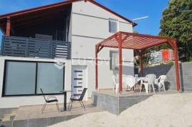 Istria, Krnica, charming house with two residential units, 200 m from the beach, sea view