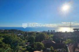 Rijeka, Kozala luxurious and spacious flat in new building with a rooftop terrace and swimming pool
