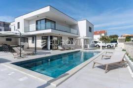 Pag, Mandre, modern house with swimming pool in a beautiful location