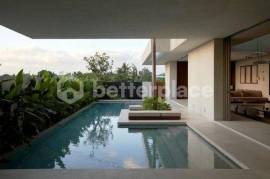 Discover Refined Luxury Living in This Fully Furnished 3-Bedroom Villa with Pool and Garden in the Heart of Canggu – Tiying Tutu