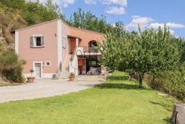 Idyllic country villa with panoramic views in Ascoli Piceno - Marche