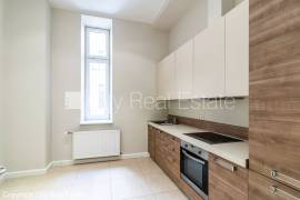 Apartment for rent in Riga, 65.00m2