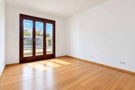 Vacant 5-room apartment with a spacious balcony near Fischerinsel Vacant 5-room apartment with a spacious balcony near Fischerinsel