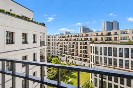 Vacant 5-room apartment with a spacious balcony near Fischerinsel Vacant 5-room apartment with a spacious balcony near Fischerinsel