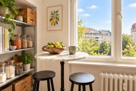 Vacant 4-Room Apartment with Balcony Close to Lietzensee, Charlottenburg Vacant 4-Room Apartment with Balcony Close to Lietzensee, Charlottenburg