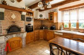 18 room, 400m2 House for sale in Avene - 648 000 € * 18 room, 400m2 House for sale in Avene - 648 000 € *