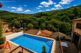 18 room, 400m2 House for sale in Avene - 648 000 € * 18 room, 400m2 House for sale in Avene - 648 000 € *