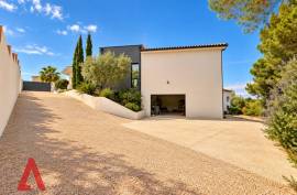 7 room, 206m2 Contemporary property for sale in Beziers - 834 000 € * 7 room, 206m2 Contemporary property for sale in Beziers - 834 000 € *