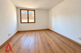 3 room, 82m2 Renovated apartment for sale in Magalas - 150 000 € * 3 room, 82m2 Renovated apartment for sale in Magalas - 150 000 € *