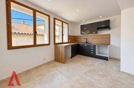 3 room, 82m2 Renovated apartment for sale in Magalas - 150 000 € * 3 room, 82m2 Renovated apartment for sale in Magalas - 150 000 € *