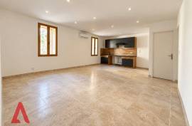 3 room, 74m2 Renovated apartment for sale in Magalas - 145 000 € * 3 room, 74m2 Renovated apartment for sale in Magalas - 145 000 € *