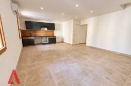 3 room, 74m2 Renovated apartment for sale in Magalas - 145 000 € * 3 room, 74m2 Renovated apartment for sale in Magalas - 145 000 € *