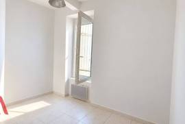 4 room, 63m2 House for sale in Magalas - 97 000 € * 4 room, 63m2 House for sale in Magalas - 97 000 € *