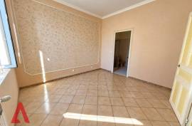 10 room, 300m2 Bourgeois style house for sale in Magalas - 397 000 € * 10 room, 300m2 Bourgeois style house for sale in Magalas - 397 000 € *